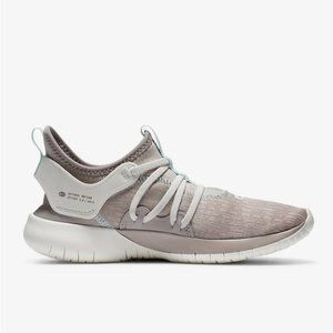 Brand New Women's Nike Flex Contact 3